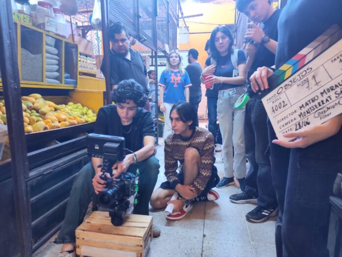 150725 13973, SÉ PARTE DE LOS TALLERES DE ARTE DIGITAL EN EL CEART (3)