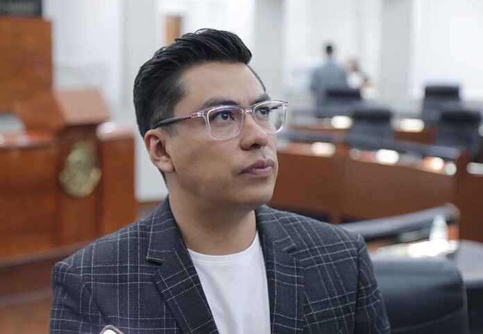 Dip. Cuauhtli Fernando Badillo Moreno