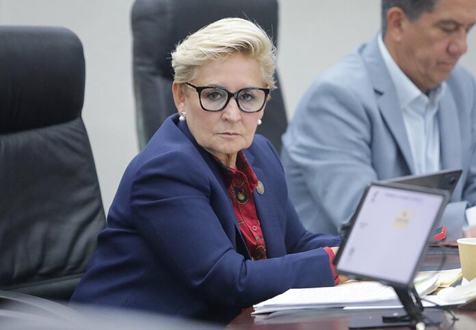 Dip. Frinne Azuara Yarzabal