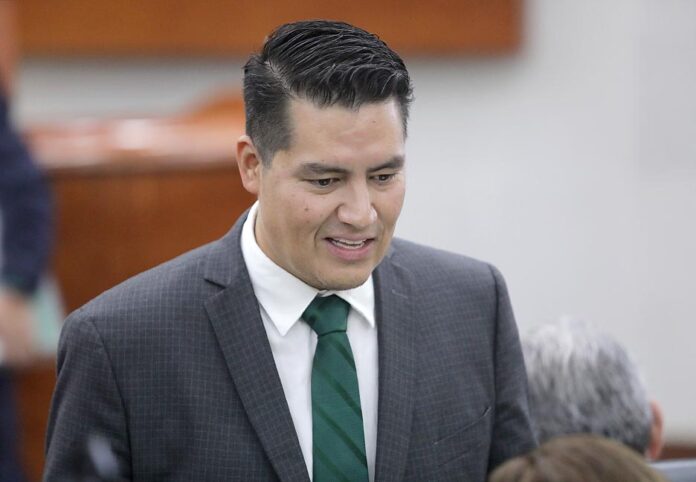 Dip. Luis Felipe Castro Barrón