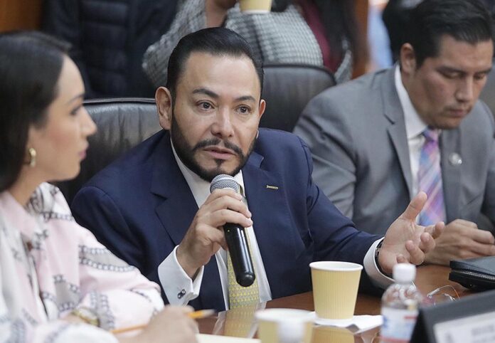 Héctor Serrano Cortés